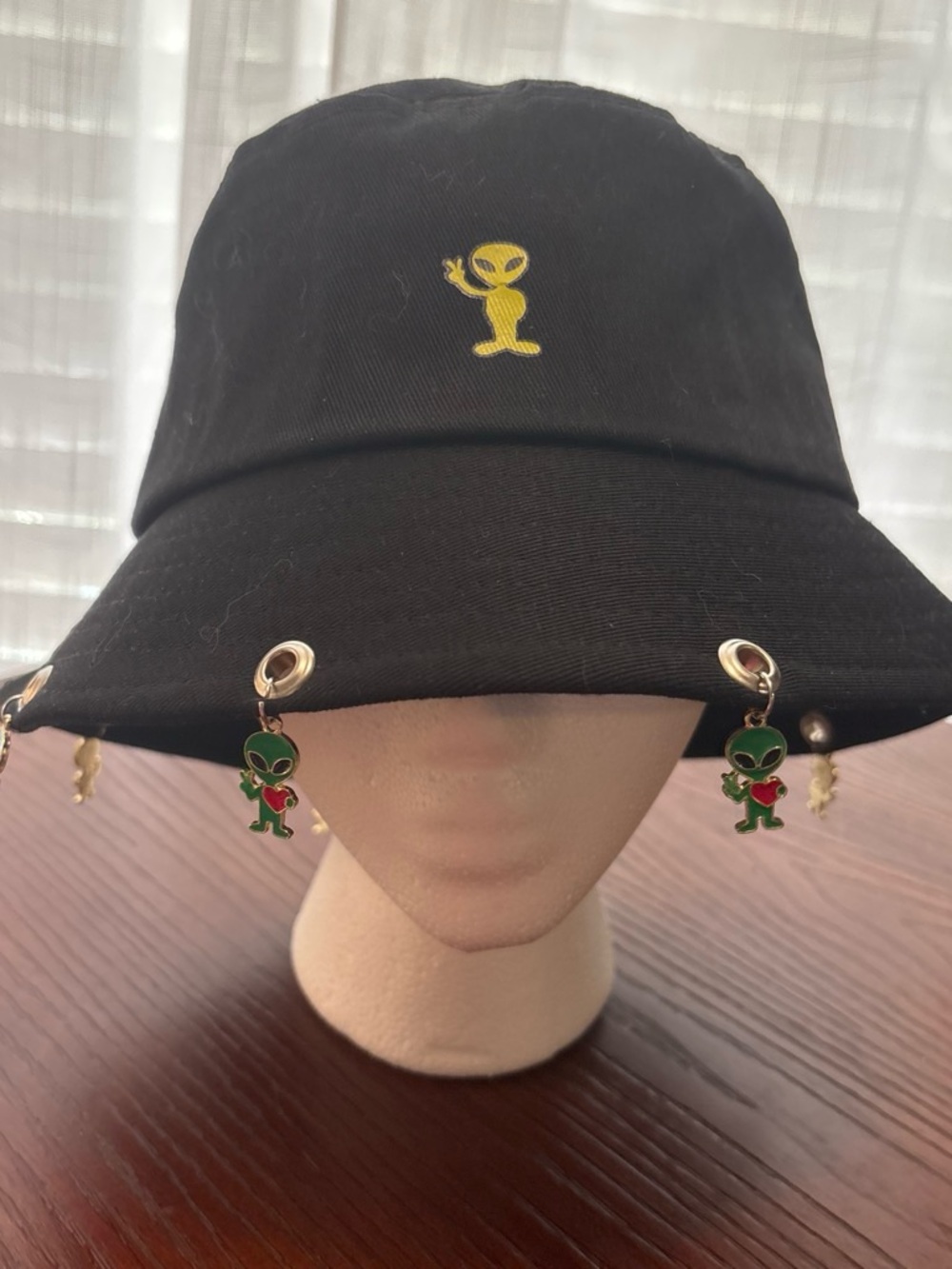 Black Bucket Hat with Green Alien Charms